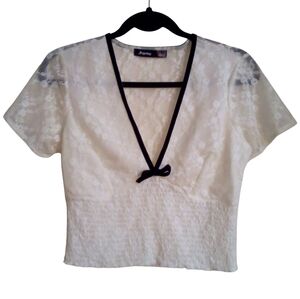 Hesperus White Whimsy Floral Lace Stretch Crop Babydoll Mesh V Neck Top Large